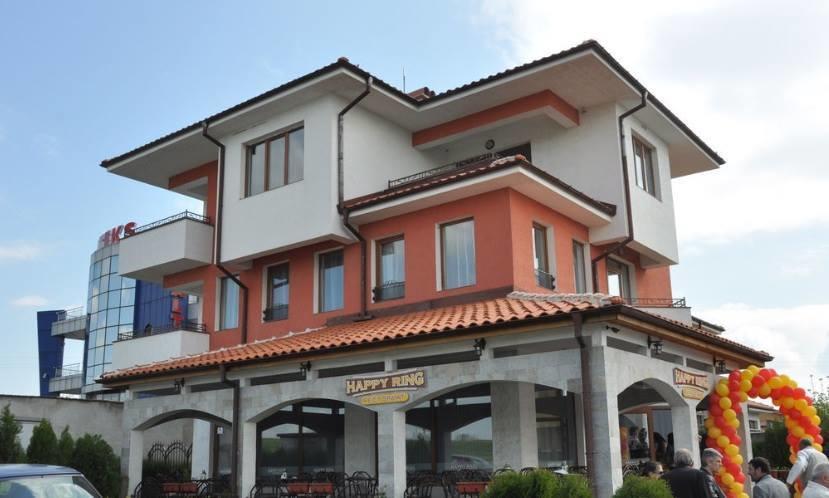 Happy Ring Guest Rooms Haskovo Bagian luar foto